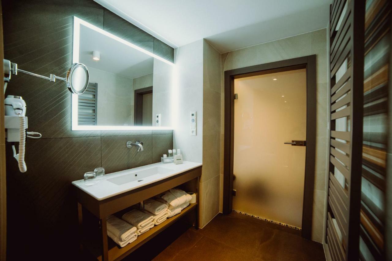 Hotel Evva ดาร์นอบเจก ภายนอก รูปภาพ