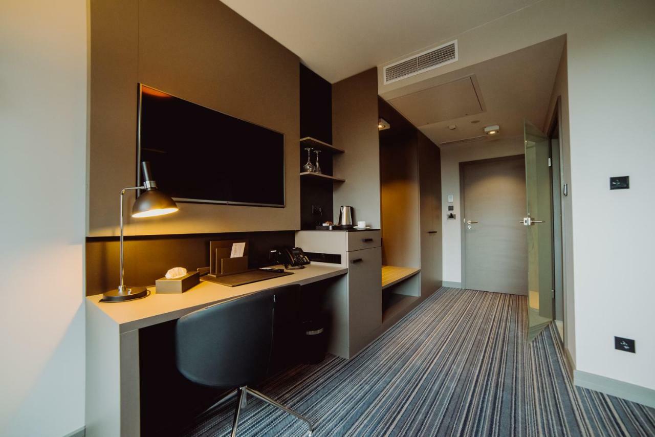 Hotel Evva ดาร์นอบเจก ภายนอก รูปภาพ